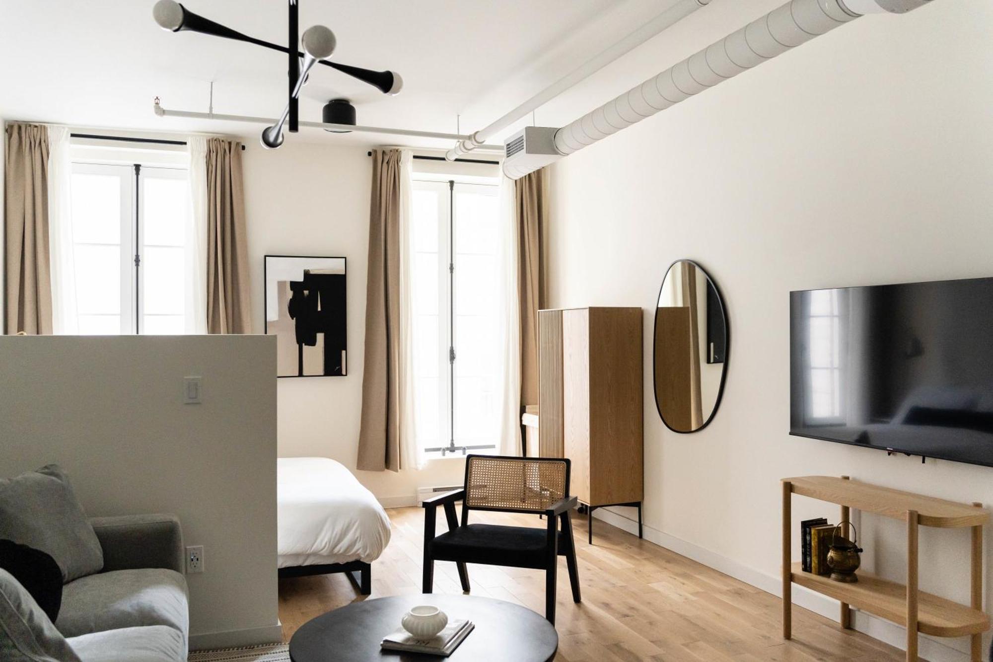Maison Place Jacques-Cartier By Luxury In Transit มอนทรีอัล ภายนอก รูปภาพ